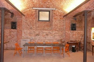 Il tavolo delle riunioni 